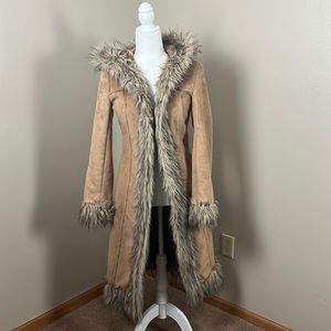 Taunt faux long retro style fur coat
